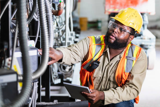 Best Emergency Electrical Repair  in St Matthews, KY